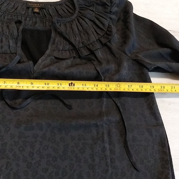 Current Air silky neck line split printed ruffled - Picture 7 of 10